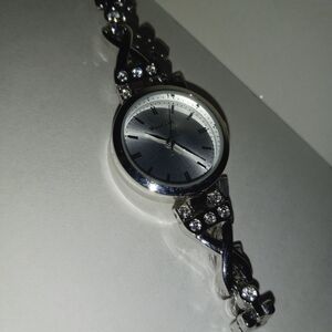 Elegant Silver Women's Watch